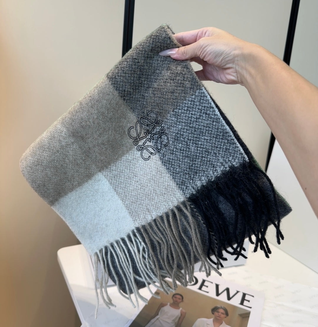 LOEWE 25S SCARF 180 IN CASHMERE 856350