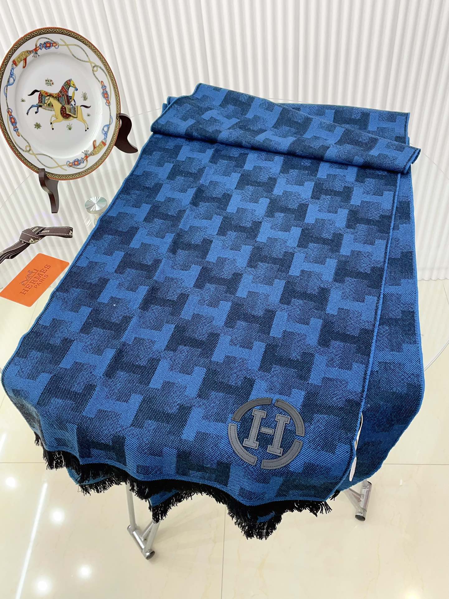 SCARF 200 CM IN COBALT BLUE MONOGRAM CASHMERE