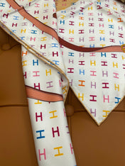 HERMES 25S SCARF 90 IN SILK 703680