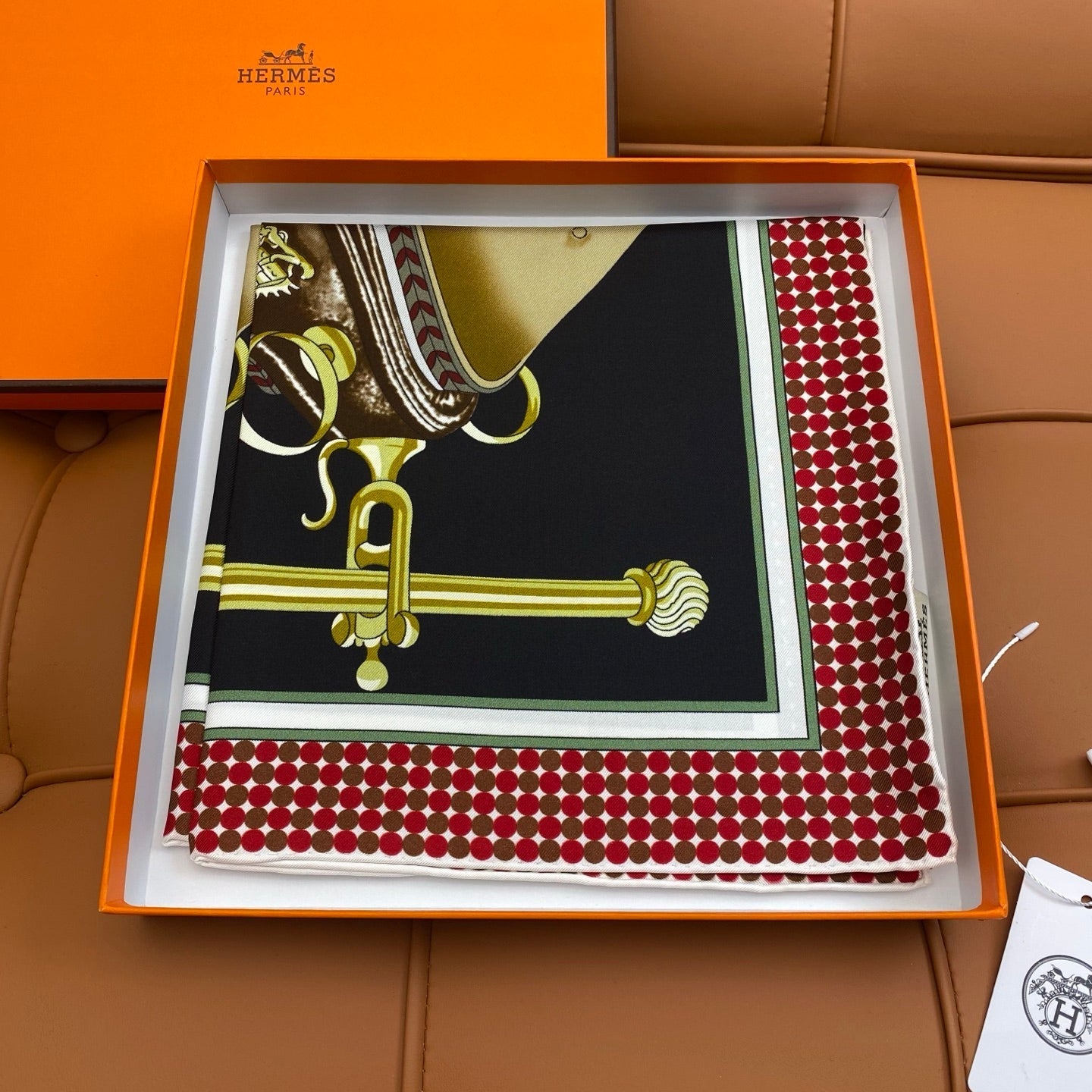 HERMES 25S SCARF 90 IN SILK 709677