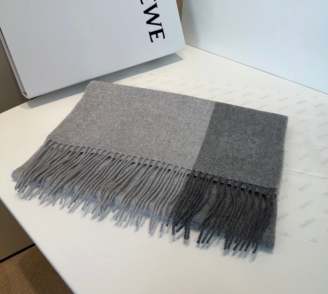 LOEWE 25S SCARF 180 IN CASHMERE 858203