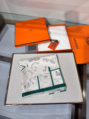 HERMES 25S SCARF 90 IN SILK 706581