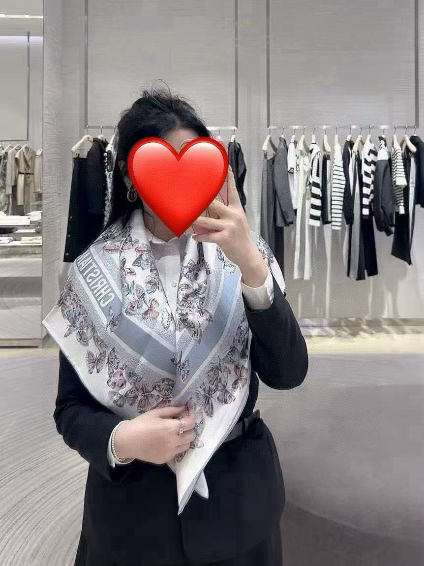 DIOR SCARF 90 CM IN SILK 733844