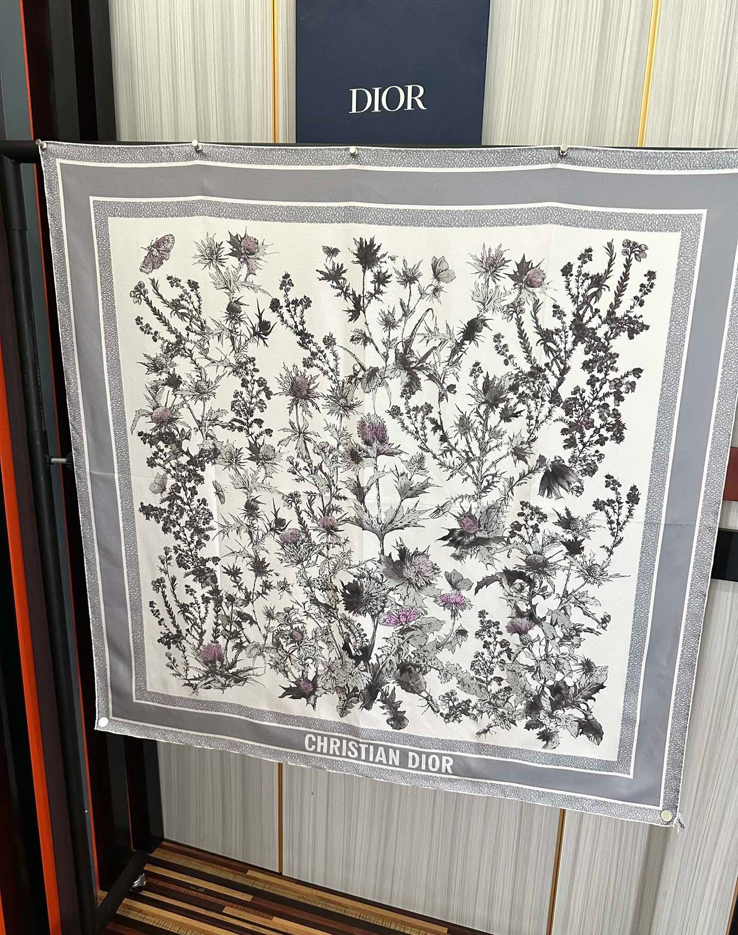 DIOR SCARF 90 CM IN SILK 733854