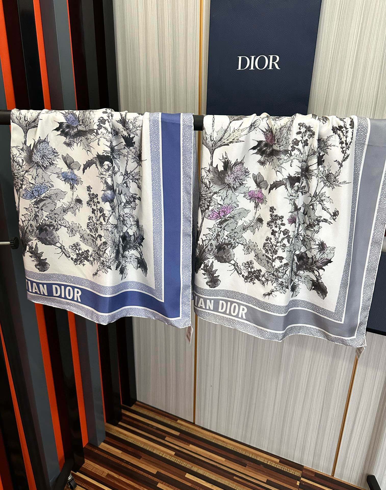 DIOR SCARF 90 CM IN SILK 733854