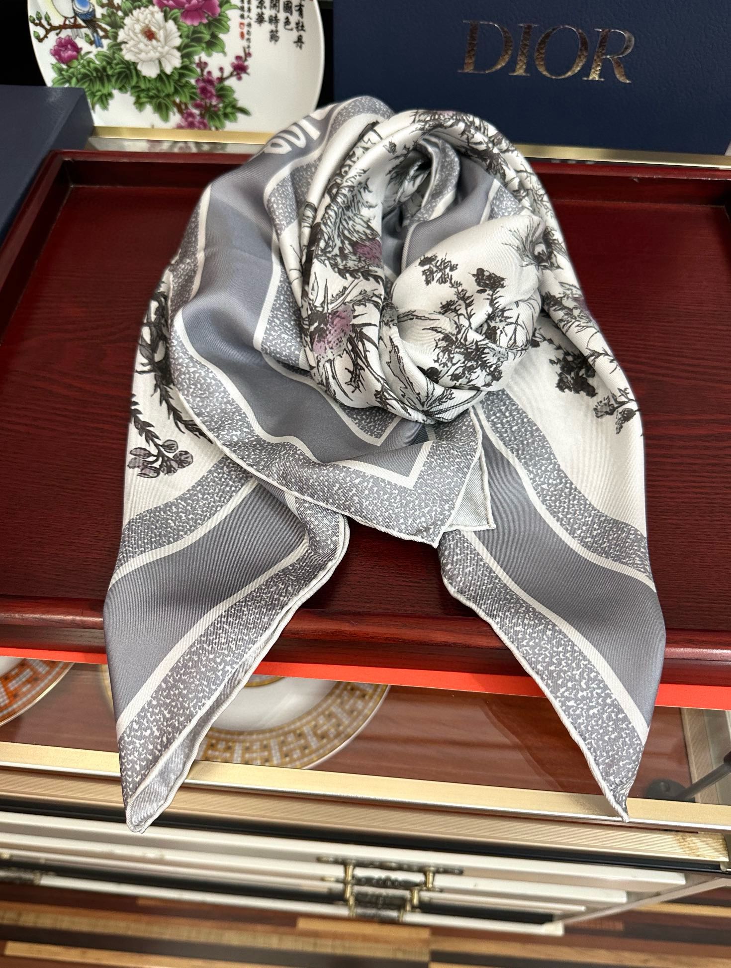 DIOR SCARF 90 CM IN SILK 733854