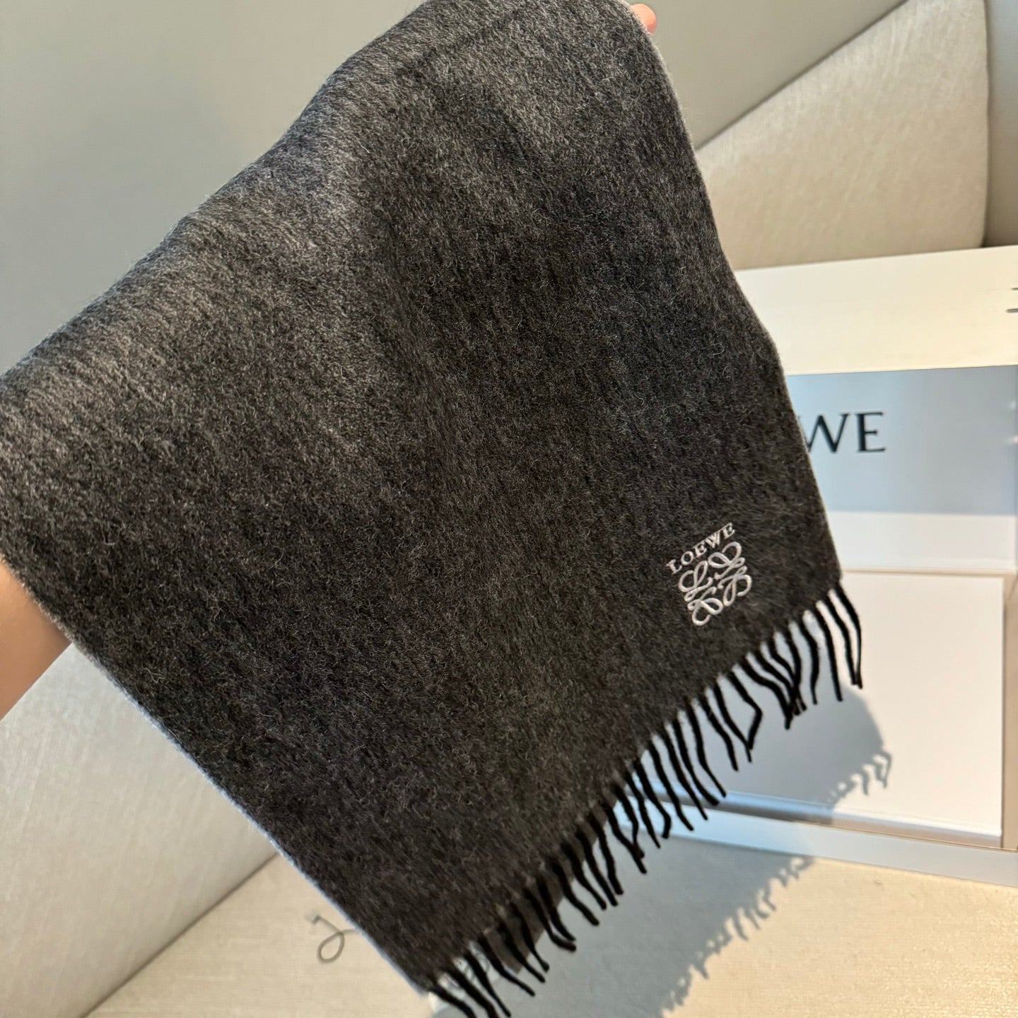 LOEWE 25S SCARF 180 IN CASHMERE 860066