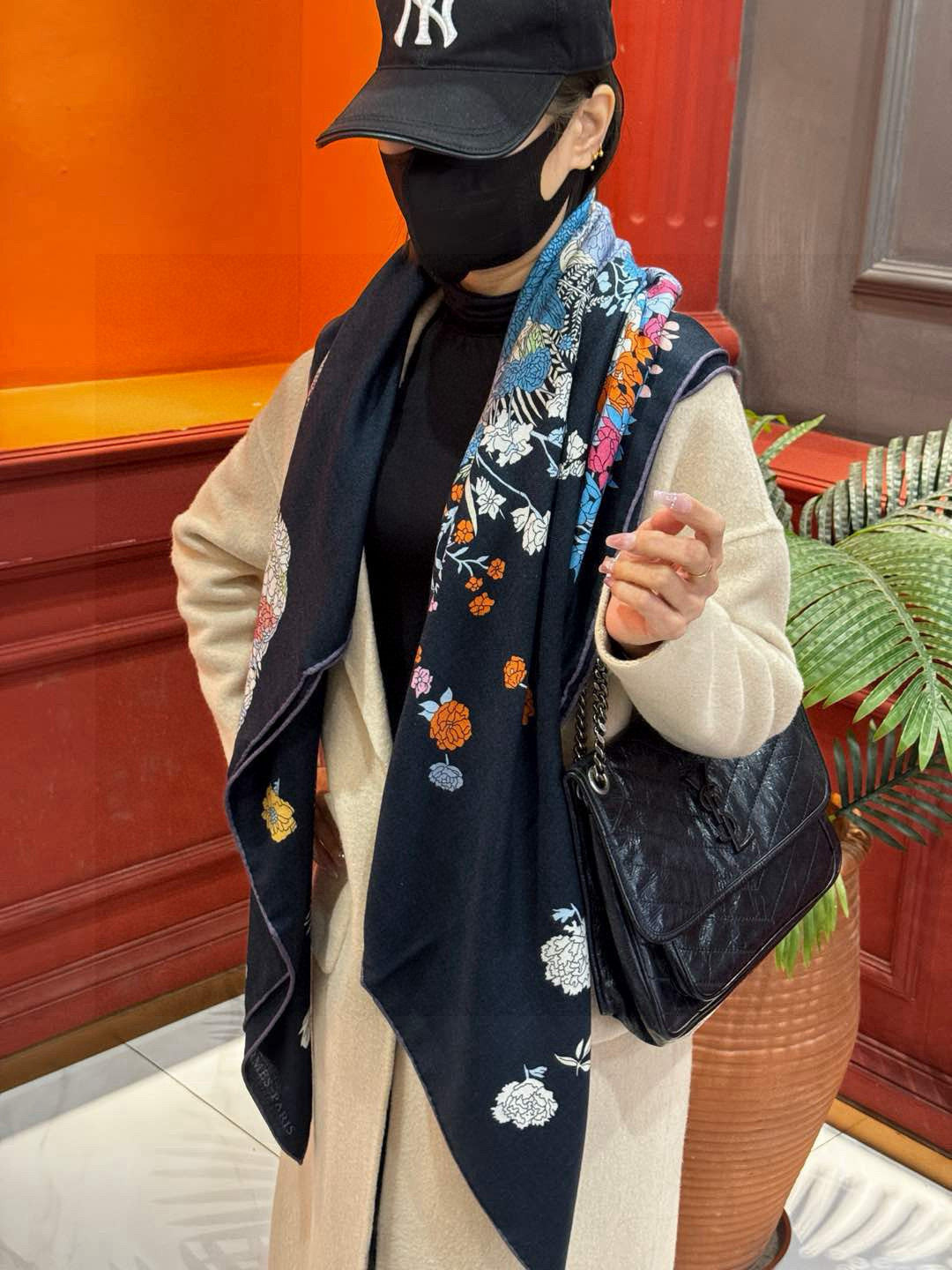 HERMES 25S SCARF 140 IN CASHMERE SILK 709657