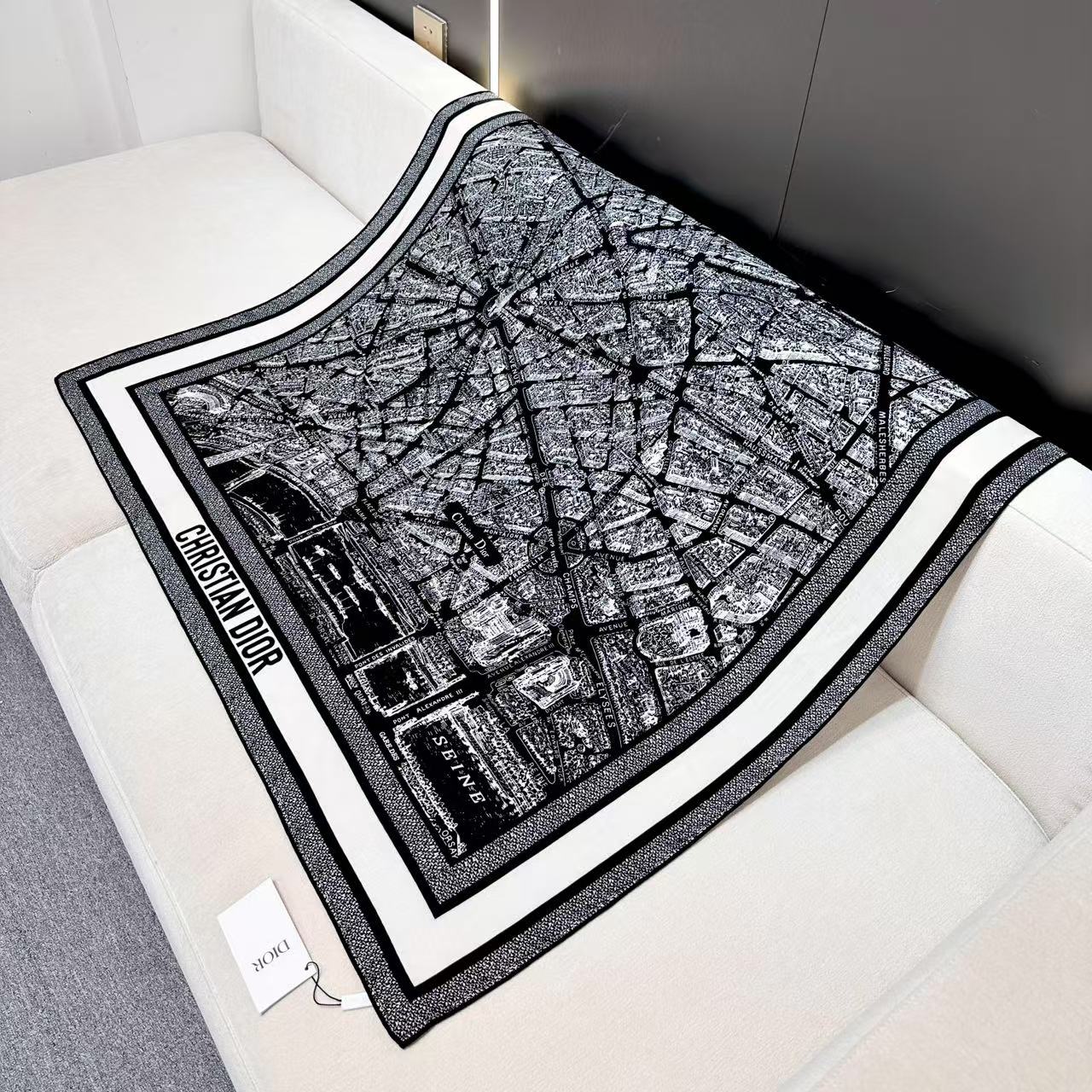 DIOR SCARF 110 CM IN SILK 730651