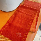 UNIE BRODEE GM MUFFLER IN SCARLET RED CASHMERE